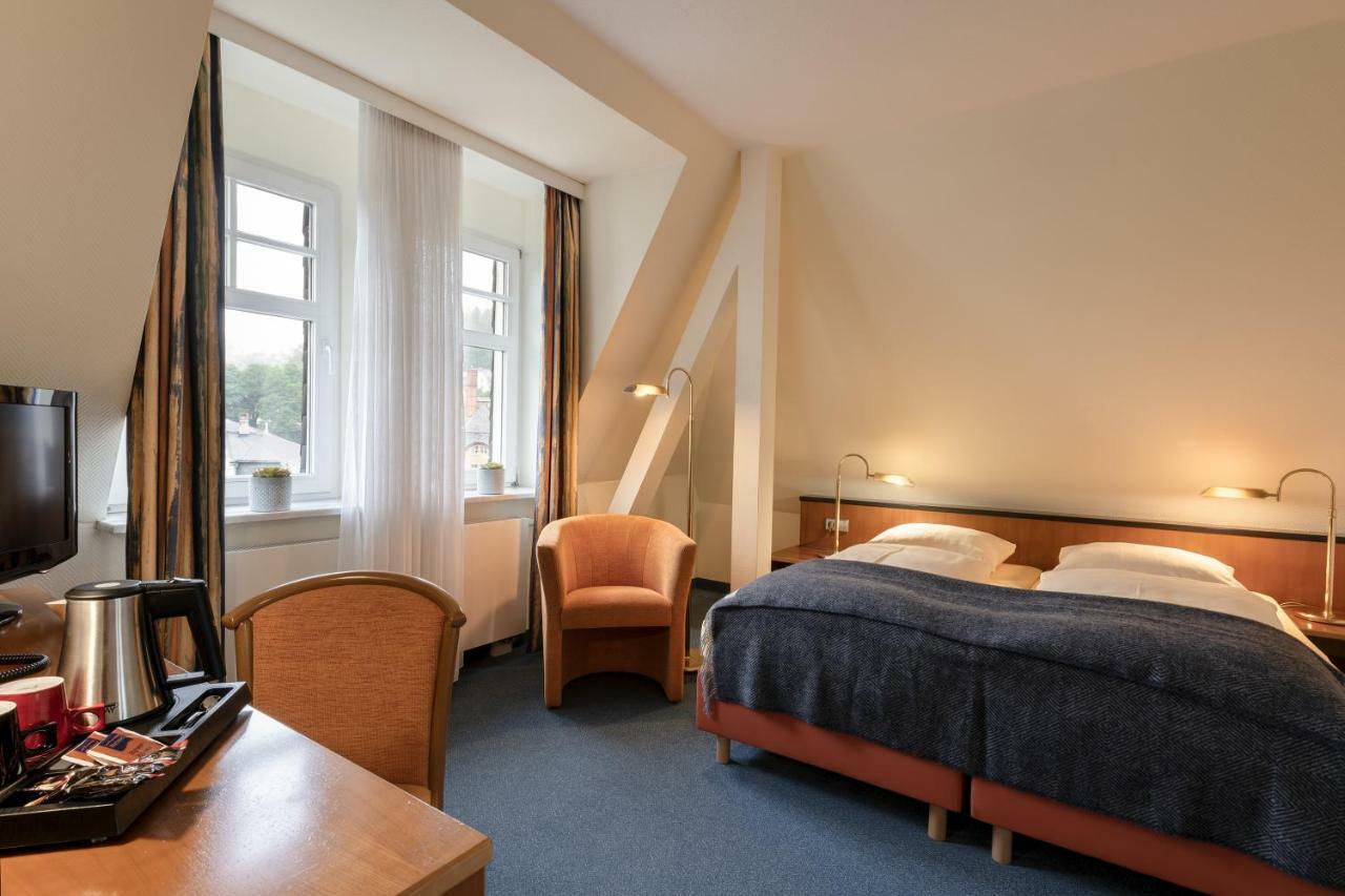 Hotel Neustaedter Hof ชวาร์เซนเบิร์ก ภายนอก รูปภาพ