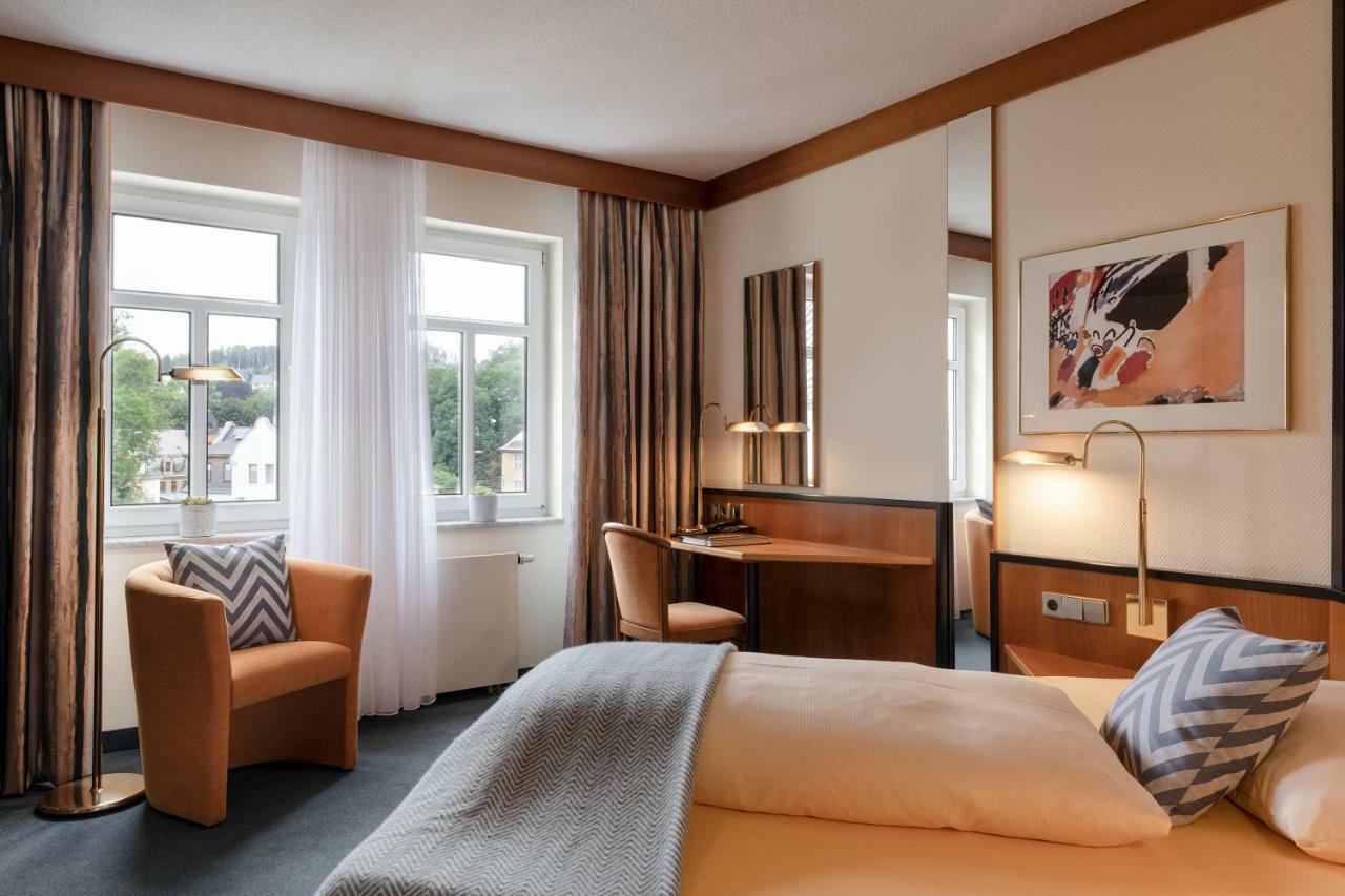 Hotel Neustaedter Hof ชวาร์เซนเบิร์ก ภายนอก รูปภาพ