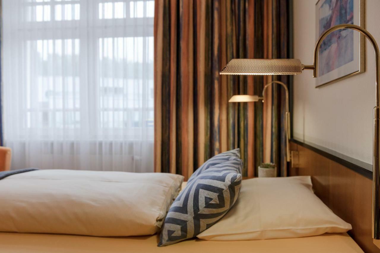 Hotel Neustaedter Hof ชวาร์เซนเบิร์ก ภายนอก รูปภาพ