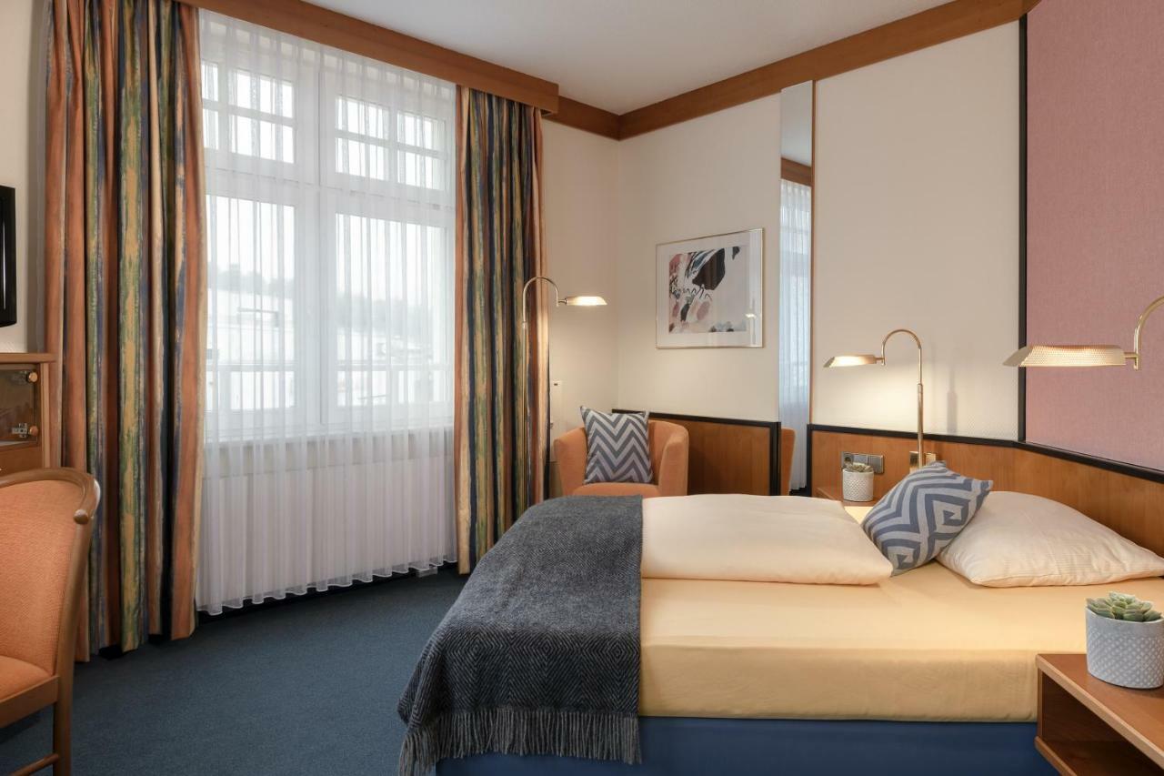 Hotel Neustaedter Hof ชวาร์เซนเบิร์ก ภายนอก รูปภาพ