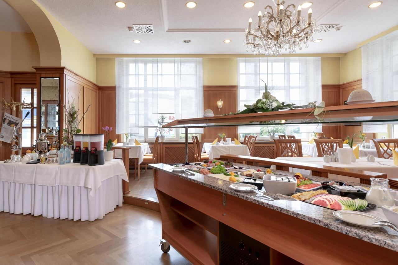 Hotel Neustaedter Hof ชวาร์เซนเบิร์ก ภายนอก รูปภาพ